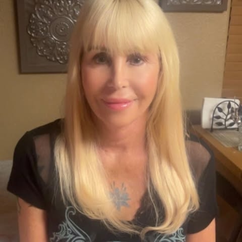 Meet your Posher, Carol